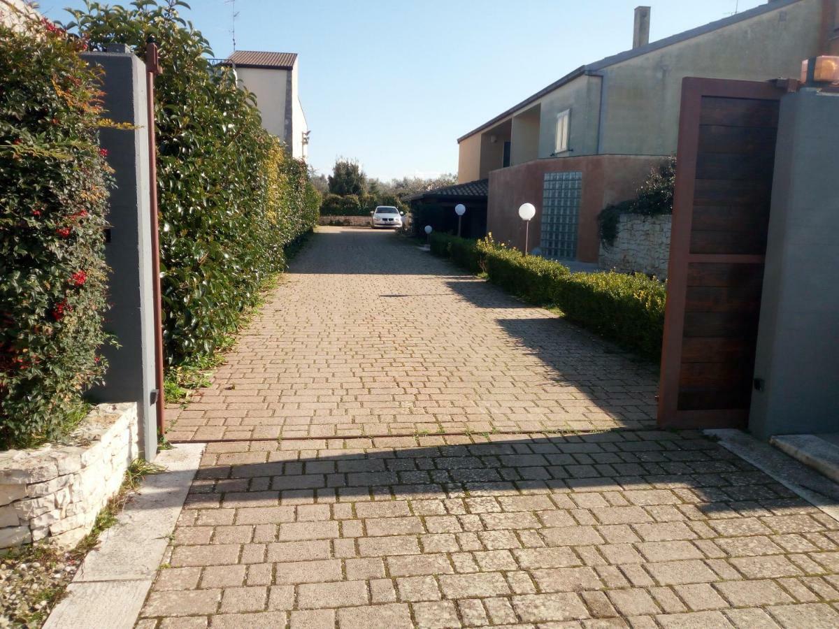 The Holiday House Hotel Santeramo in Colle Exterior photo